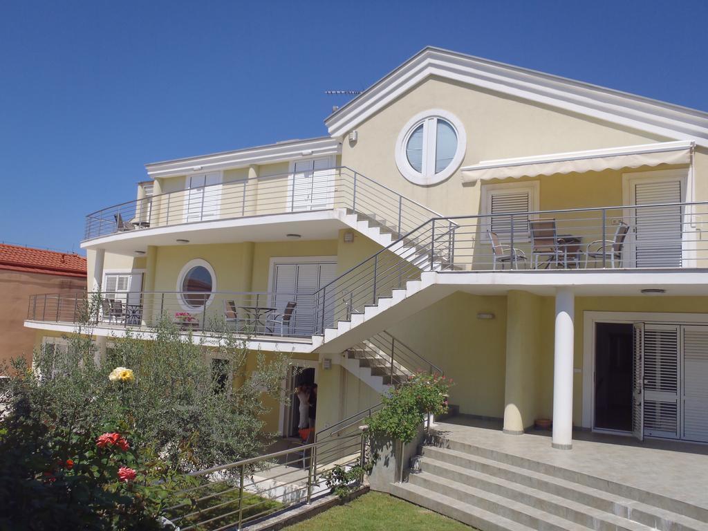 Apartment Maestral *